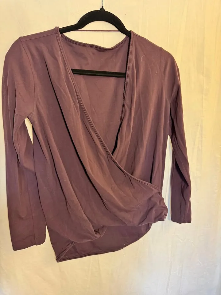 Lululemon Wrap Long Sleeve - Size 4 to 8 thumbnail