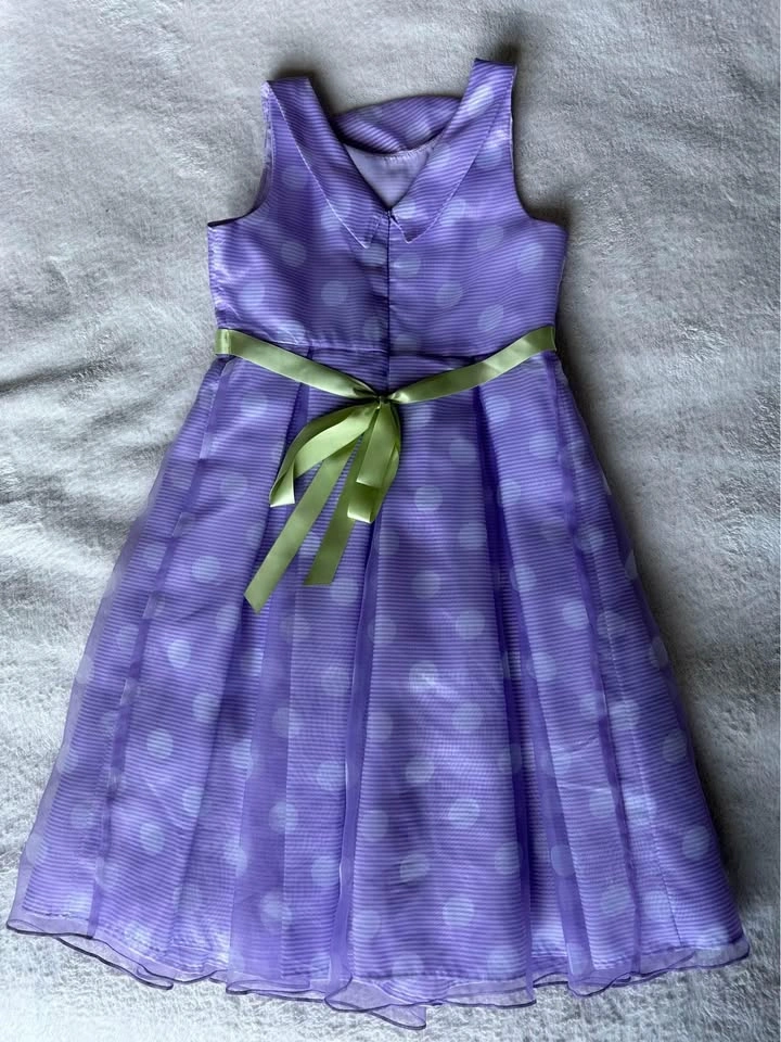 Formal dress girls size 8 - photo 2