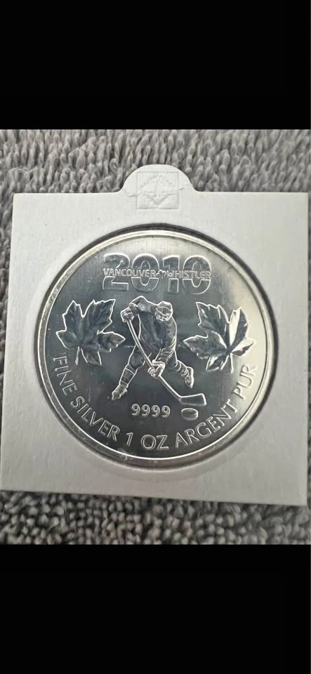 .9999 Silver 2010 Hockey Winter Olympic Collectable