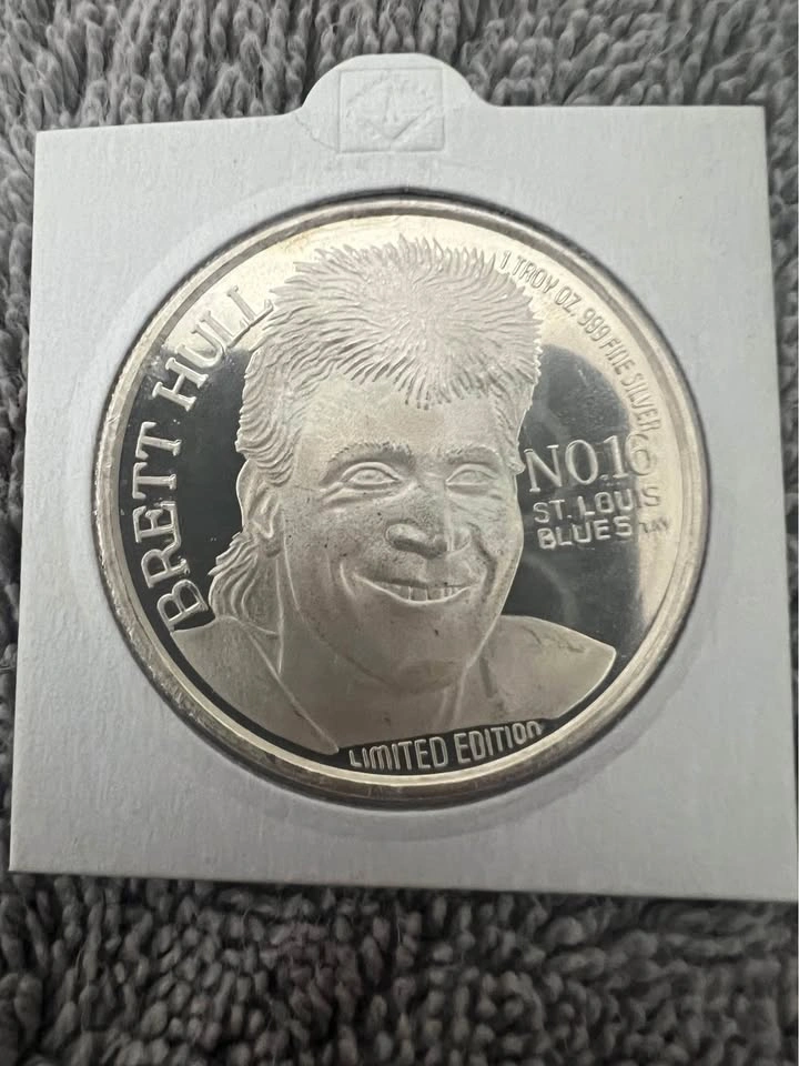 1oz .999 Silver Bobby & Brett Hull NHL Collectible - photo 3