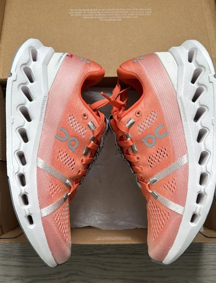 BNIB On Women’s Cloudsurfer 6.5US - photo 2