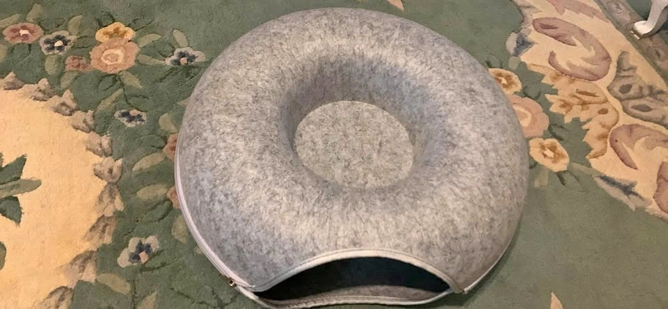 Cat tunnel bed (barely used)