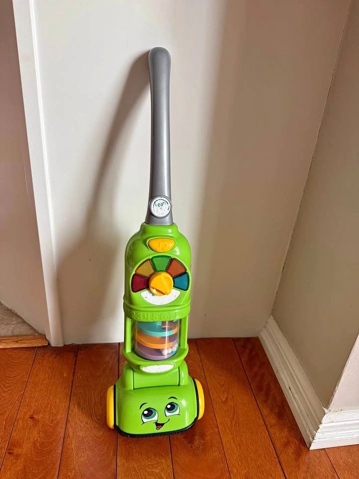 LeapFrog Spin & Learn Toy Vacuum