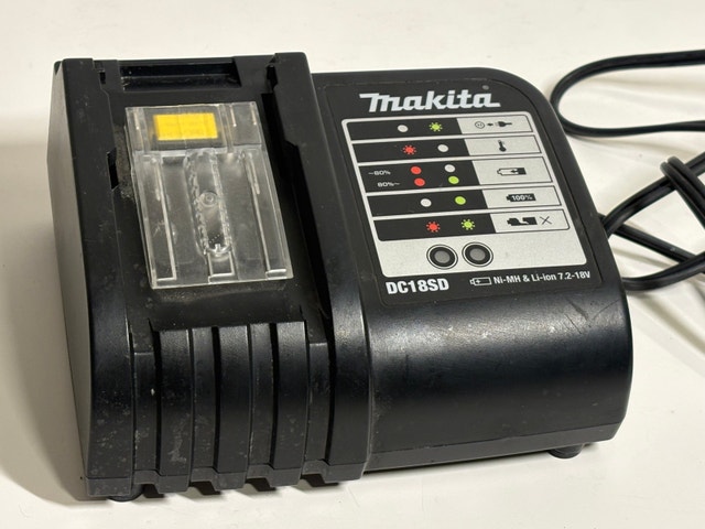 Makita DC18SD 18V Battery Charger Li-Ion NiMH OEM
