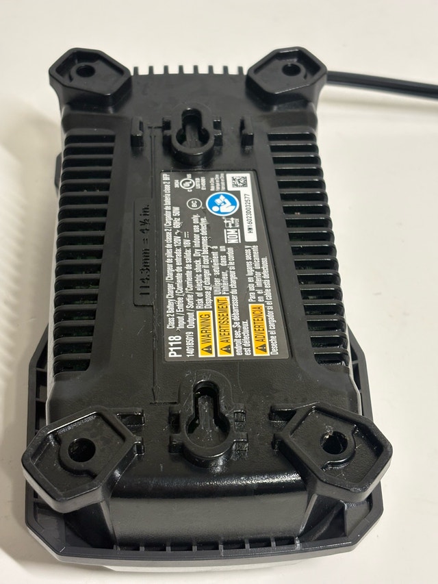 Ryobi 18V ONE+ Battery Charger P118 IntelliPort - photo 4