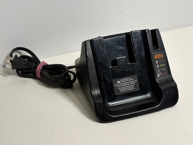 Black Decker 40V Battery Charger LCS40 Type 1 - photo 4