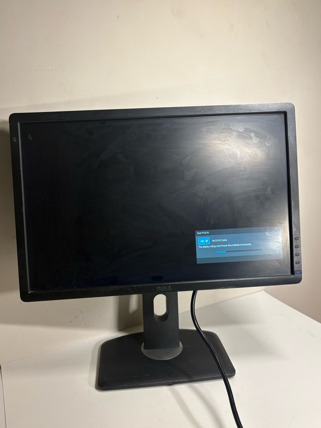 Dell 22" P2213f Monitor - DP/VGA, Adjustable Stand
