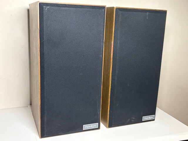 Paradigm Vintage Bookshelf Speakers Pair - photo 3