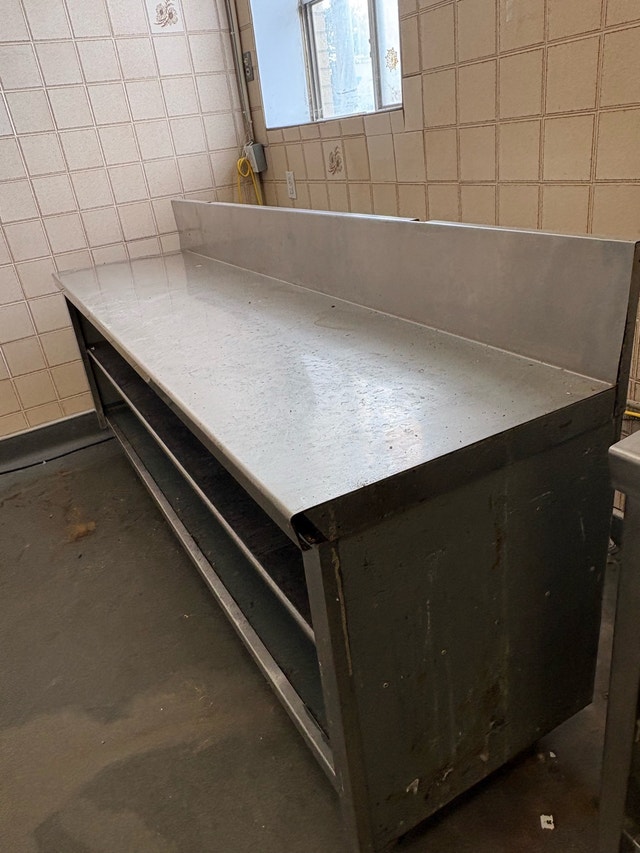 7ft Commercial Stainless Steel Prep Table w/ Backsplash & Shelf - photo 3