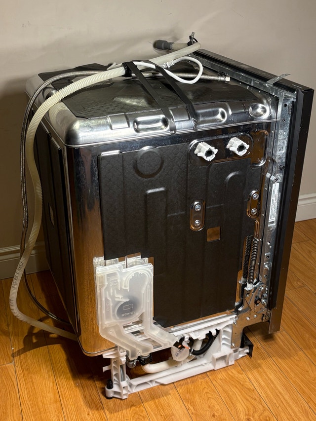 KitchenAid KDPM604KPS Dishwasher – Serviced & Tested - photo 2