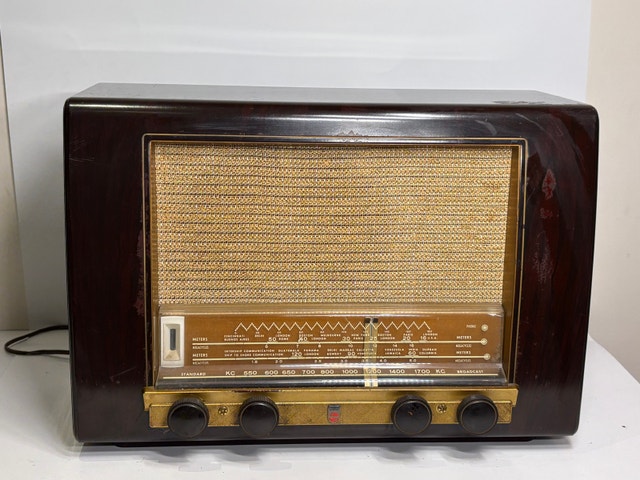 Vintage Philips P145 Tube Radio Working AM Shortwave