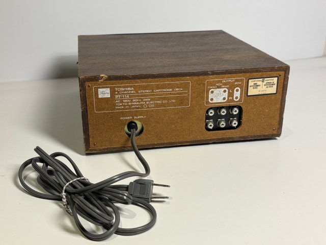 Vintage Toshiba PT-114 4 Channel 8-Track Player - photo 2