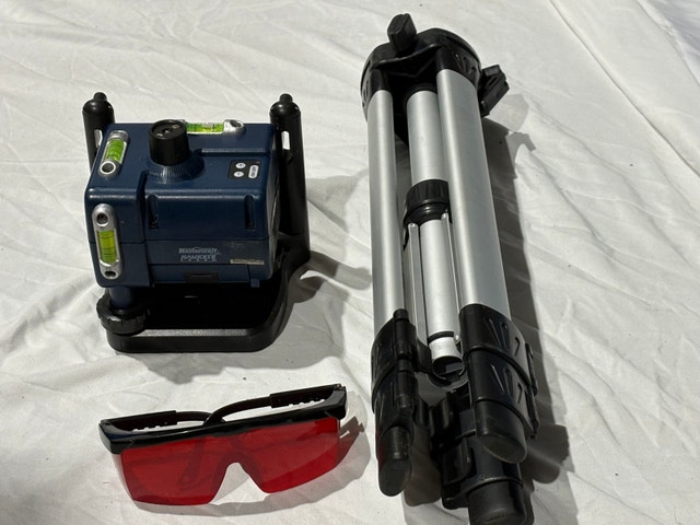 Mastercraft Hawkeye Laser Level Kit with Tripod & Case - photo 5