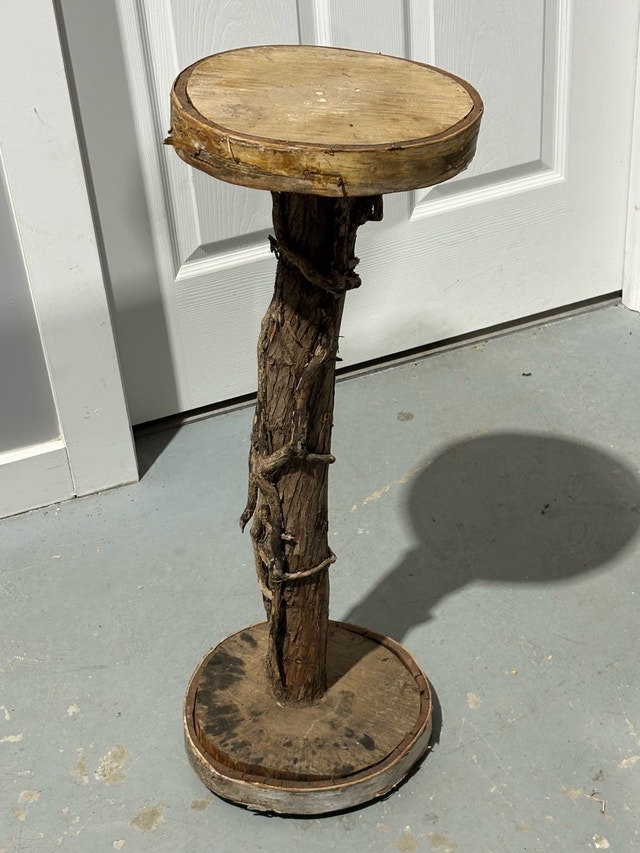 Rustic Log Plant Stands / Wood Pedestals – Cottage Decor - photo 5
