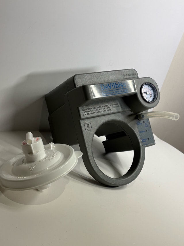 DeVilbiss Vacu-Aide Suction Unit (7305P-D) - Tested