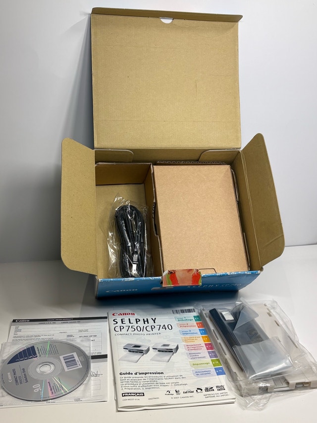Brand New Canon SELPHY CP740 Photo Printer - Complete In Box - photo 2