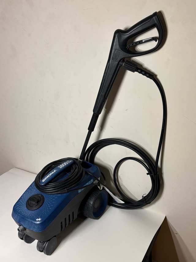 Simoniz 1600 PSI Electric Pressure Washer (VE15) - Tested - photo 3