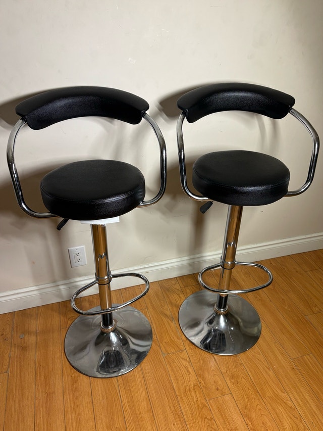 Set of 2 Adjustable Swivel Bar Stools – Black & Chrome - photo 3