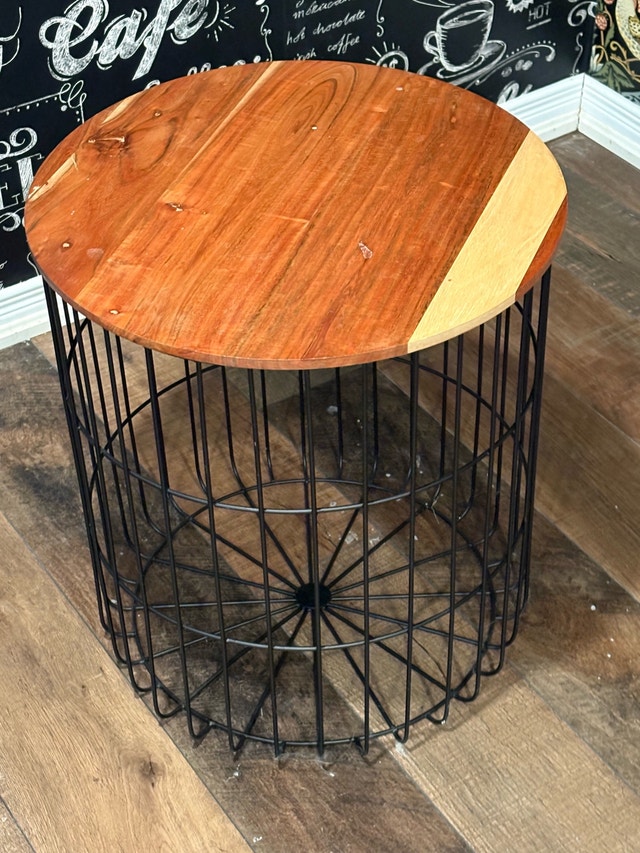 Industrial Wire Basket Side Table – 18” Round Wood Top - photo 2