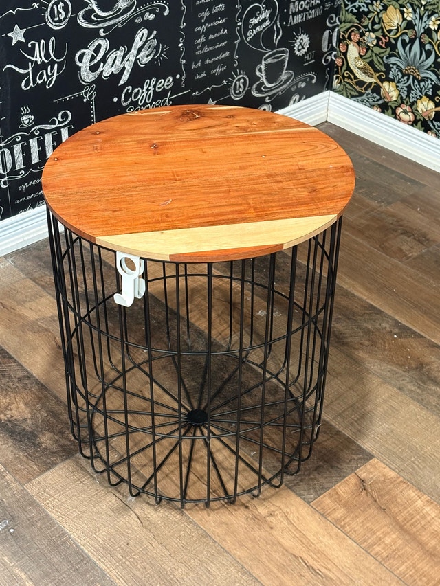 Industrial Wire Basket Side Table – 18” Round Wood Top - photo 4