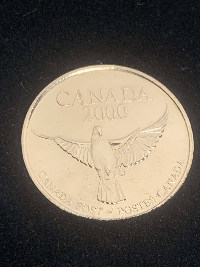 2000 Millennium Dove Medallion & Stamp Set | Good Finds - photo 4