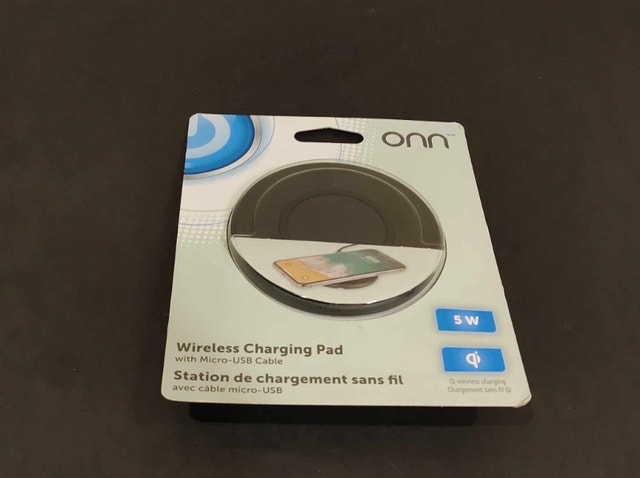 ONN 5W Wireless Fast Charging Pad - Qi-Enabled