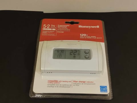 Good Finds | Honeywell 5-2 Day Programmable Thermostat - photo 3