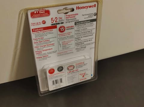 Good Finds | Honeywell 5-2 Day Programmable Thermostat - photo 5