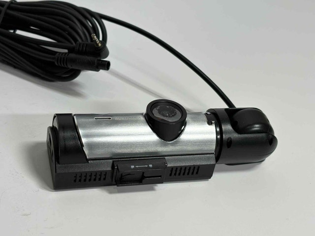 4K Dash Cam + Rear | WiFi | 64GB | App Control - photo 3