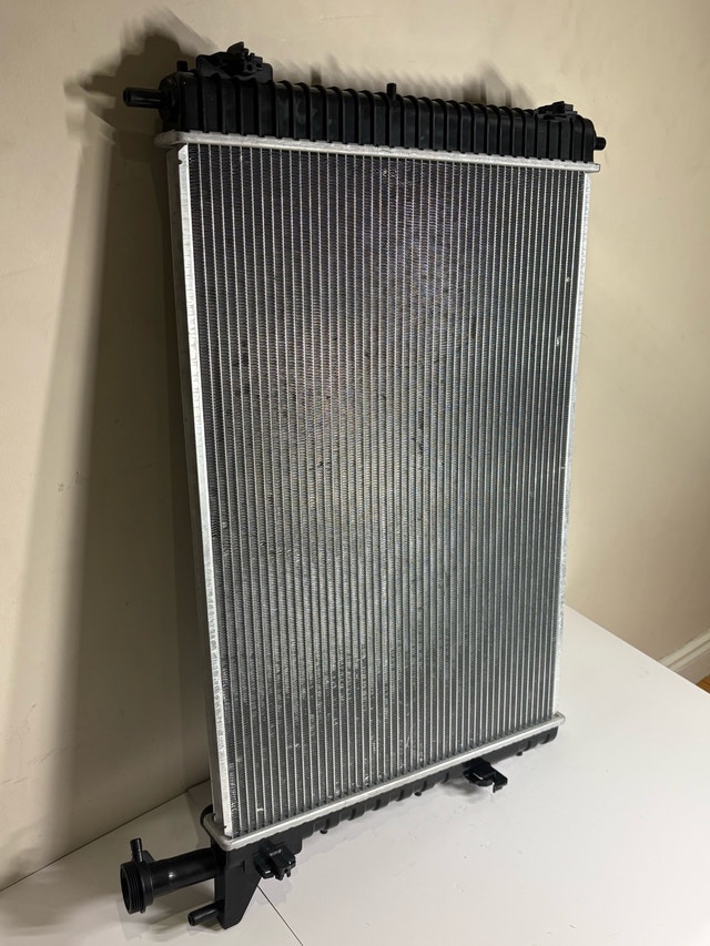 Universal Aluminum Radiator - 28" x 19.5" Core - Auto - photo 2