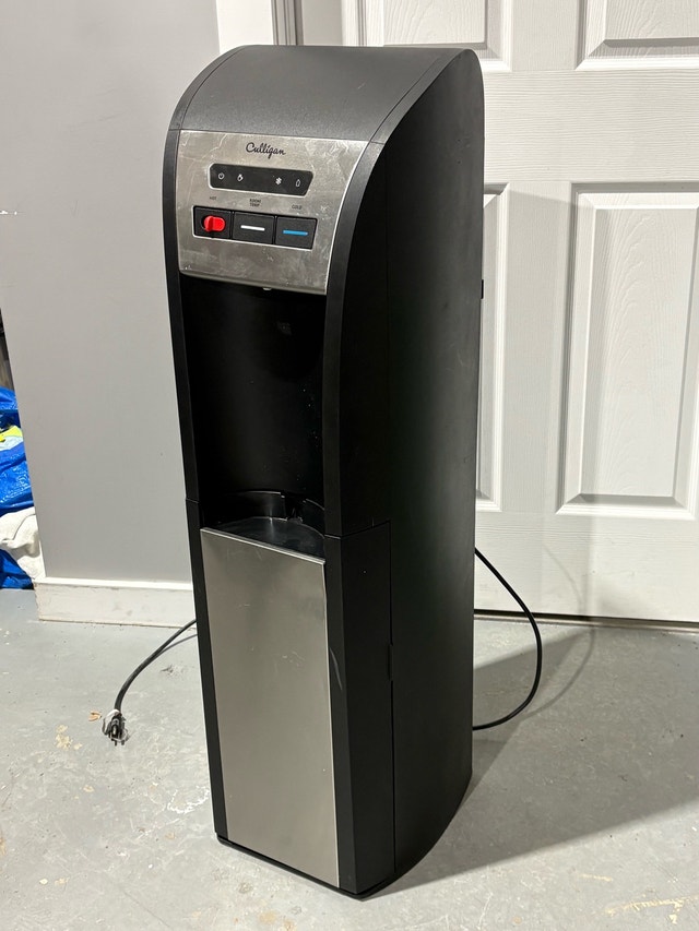 Culligan Bottom-Load Water Dispenser – Hot & Cold - photo 2