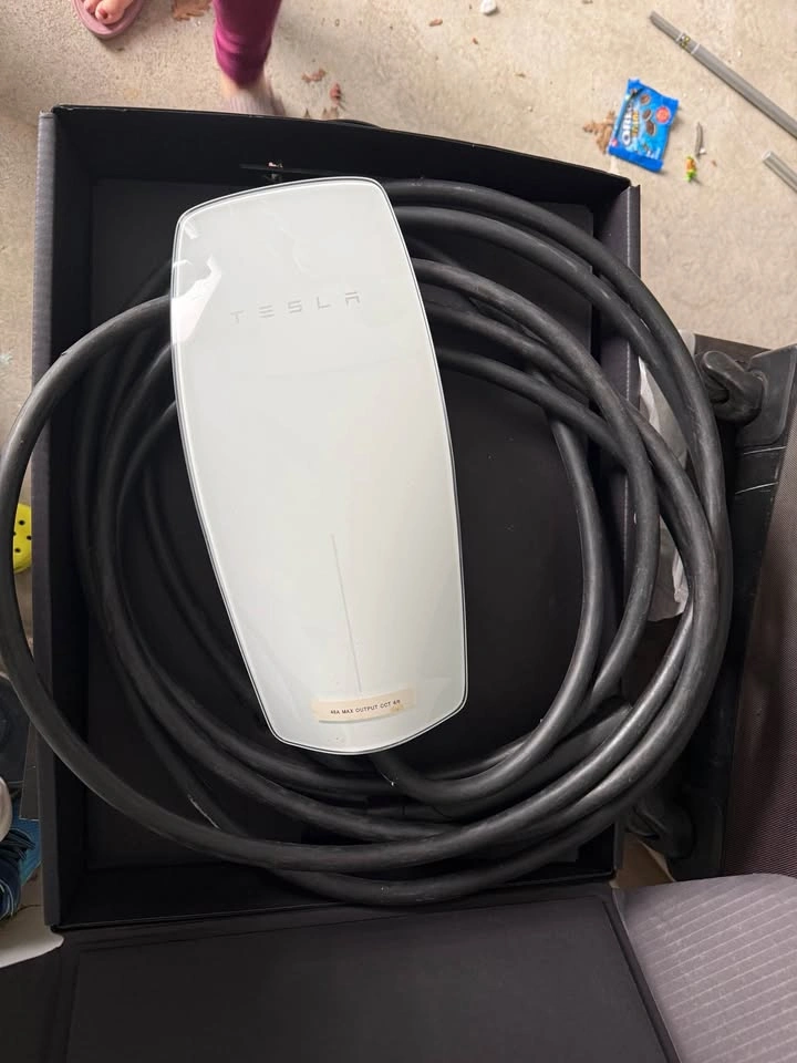 Tesla Wall Connector EV Charger - photo 5