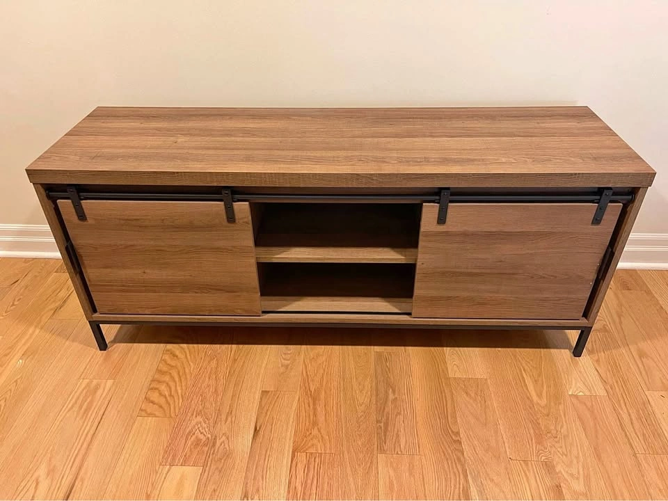 TV Stand / Entertainment Console