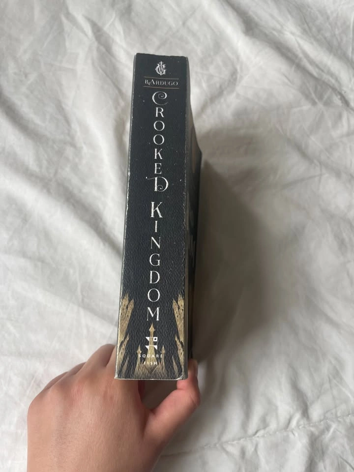 Crooked Kingdom By Leigh Bardugo - photo 2