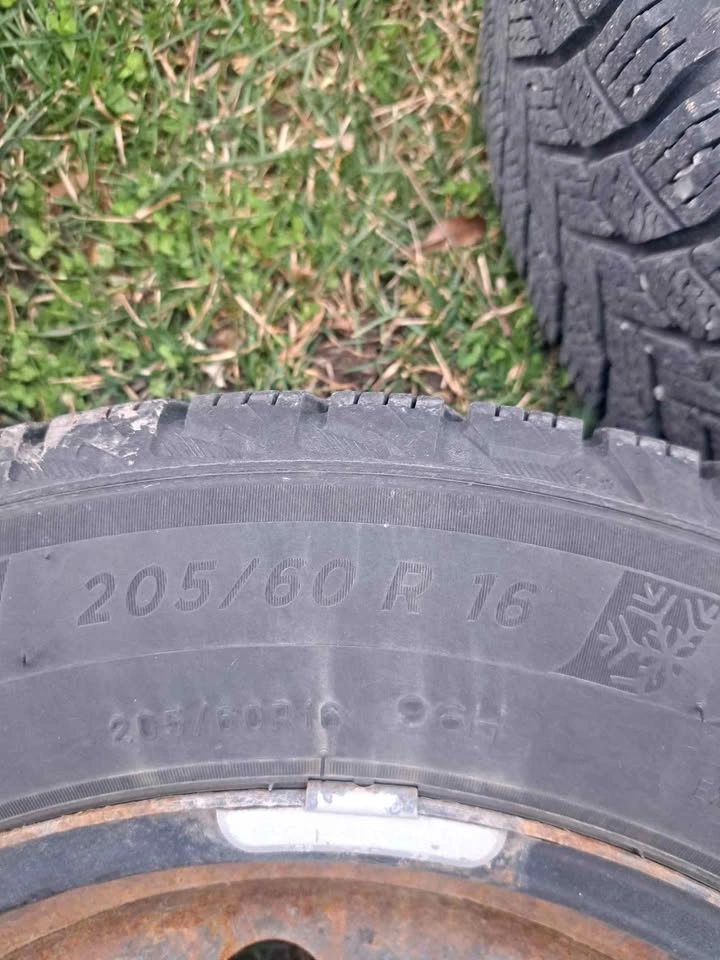 205/60 R16 Winter Tires on Rims