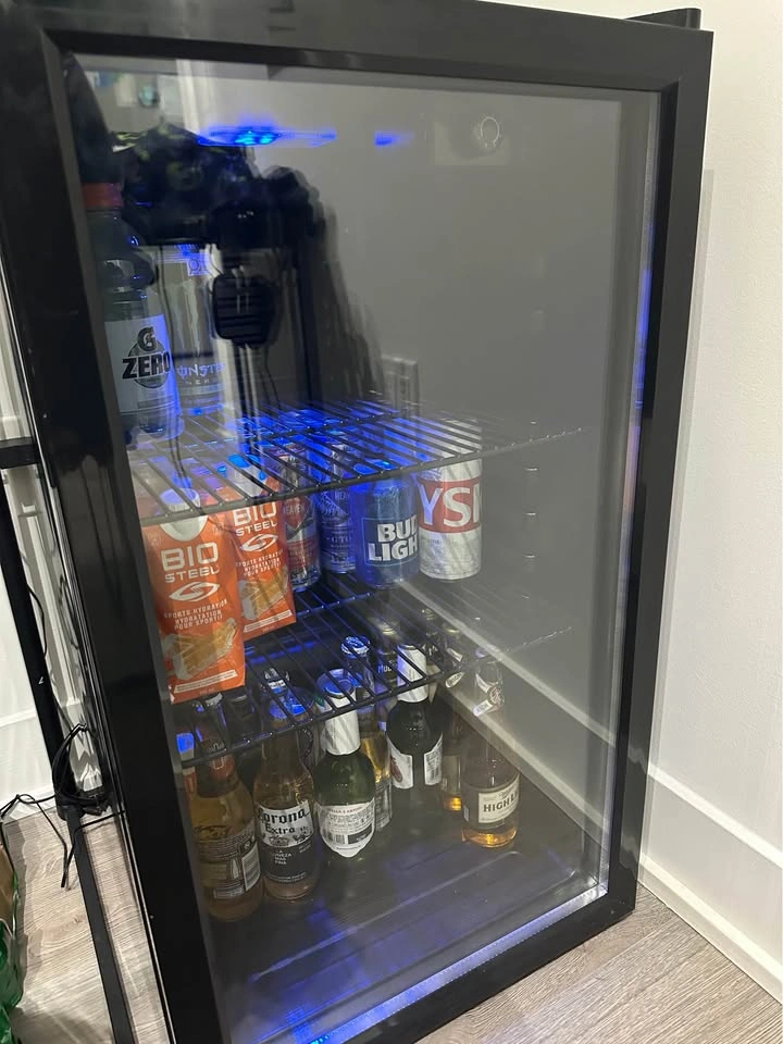 Costway 3.2 Cu.Ft. Beverage Fridge - Holds 120 Cans (Glass Door - photo 5