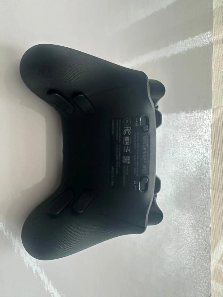 Razer Wolverine V3 Pro Wireless Controller - Like New (Xbox/PC) - photo 5