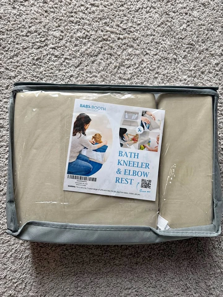 The Baby Booth brand bath kneeler and elbow rest set