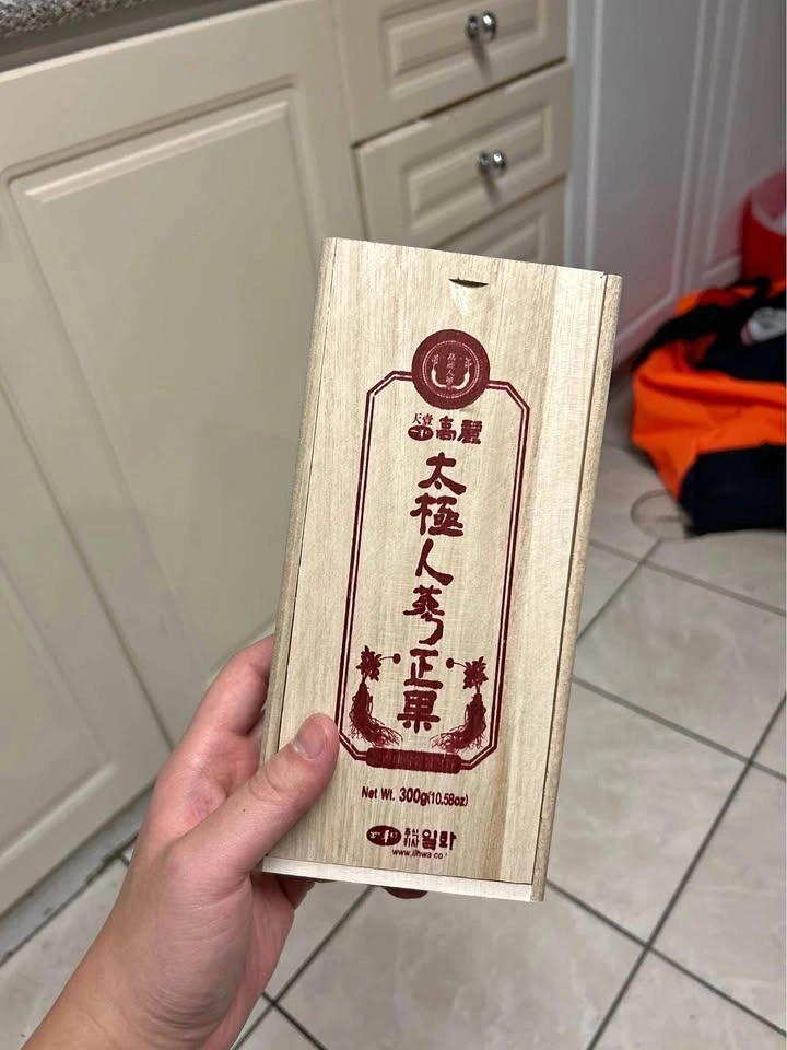 Korean Ginseng - Cheong Kwan Jang - Gift Box
