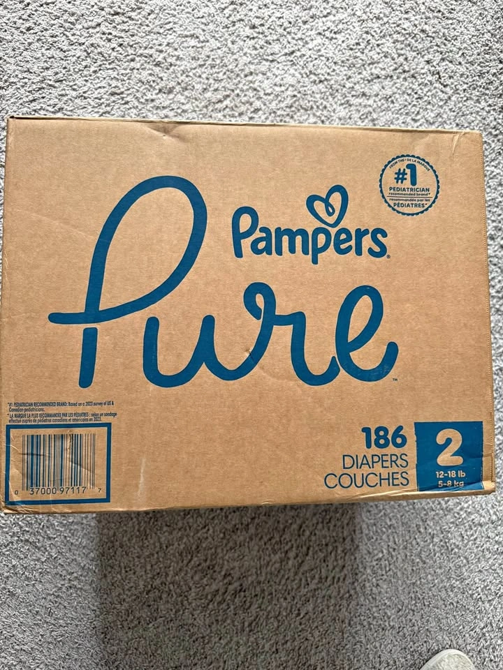 Pampers Pure Diapers - Size 2 (186 Count)
