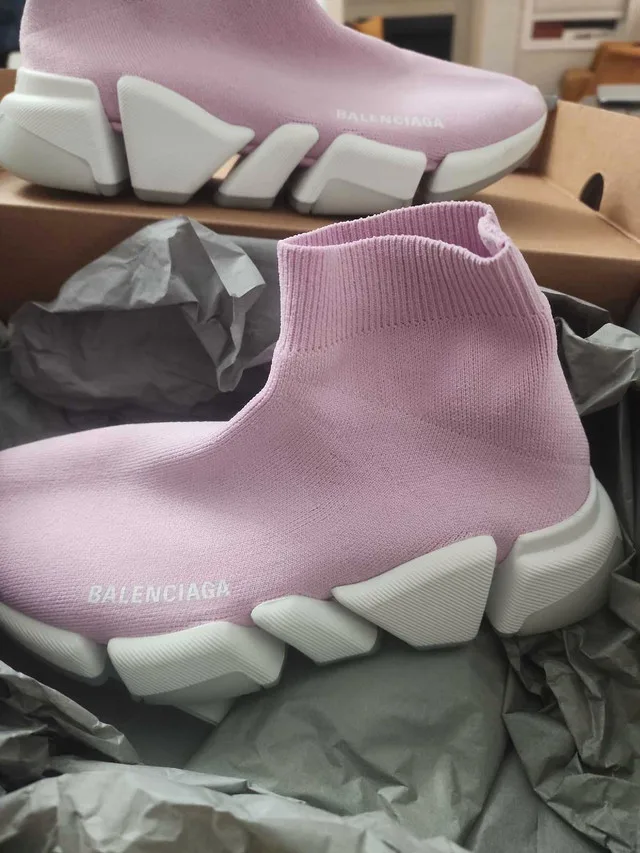 Pink Knitted Balenciaga Speed 2.0 - Size 7 Women's image indicator(2)