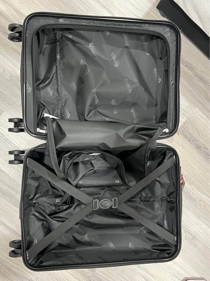 Bench Carry-On Suitcase - New - photo 4