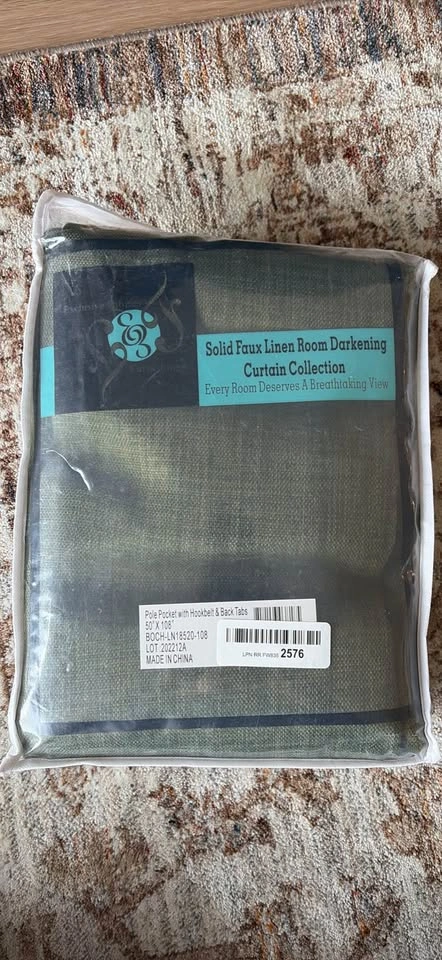 Brand new green curtain panel - photo 2