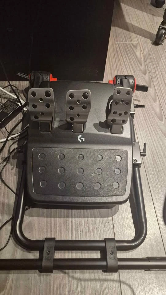 Racing Simulator Setup - Next Level F-GT Lite + Logitech G923 + - photo 5