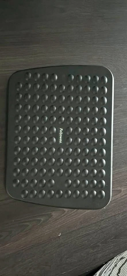 Fellowes Footrest for Under Desk