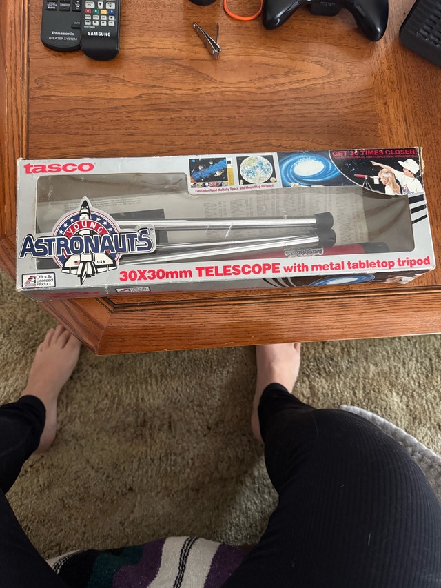 Vintage 1980's Children's Telescope with Tripod - photo 2