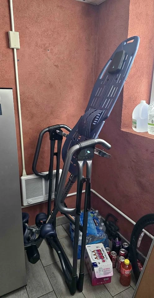 Teeter EP-560 Inversion Table