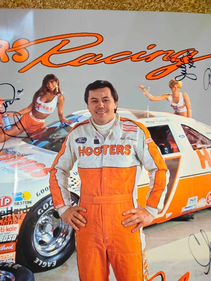 Vintage Rare 1991 Alan Kulwicki Hooters Nascar Poster Autographe - photo 4