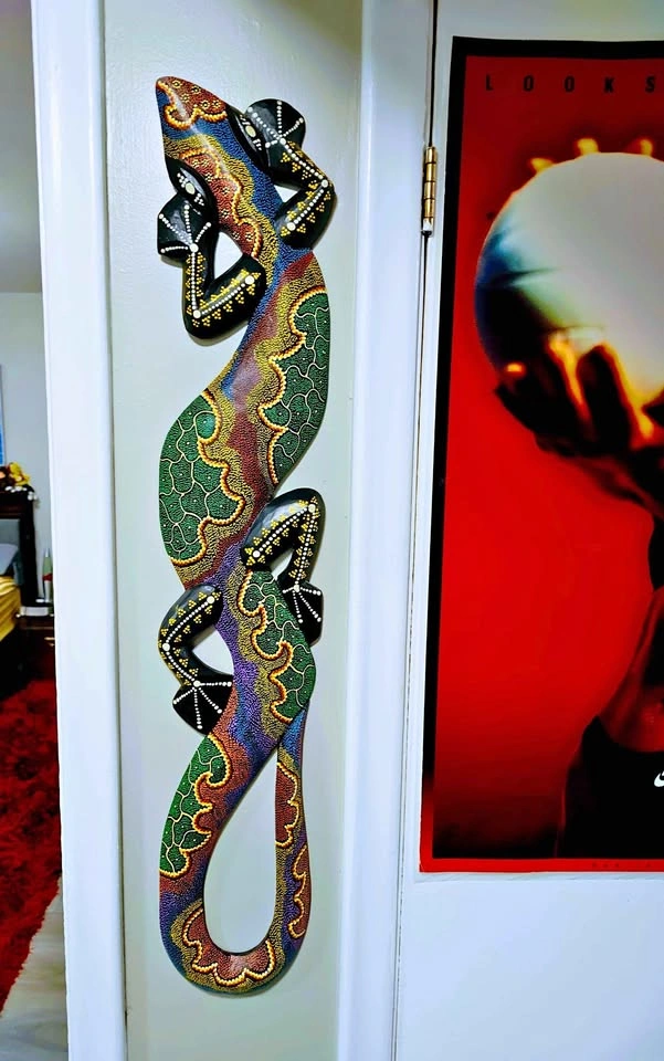 Vintage 90's Wooden Lizard Wall Decor
