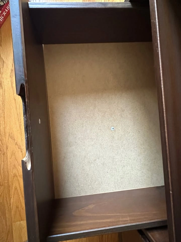 TV Stand / Cabinet - photo 4
